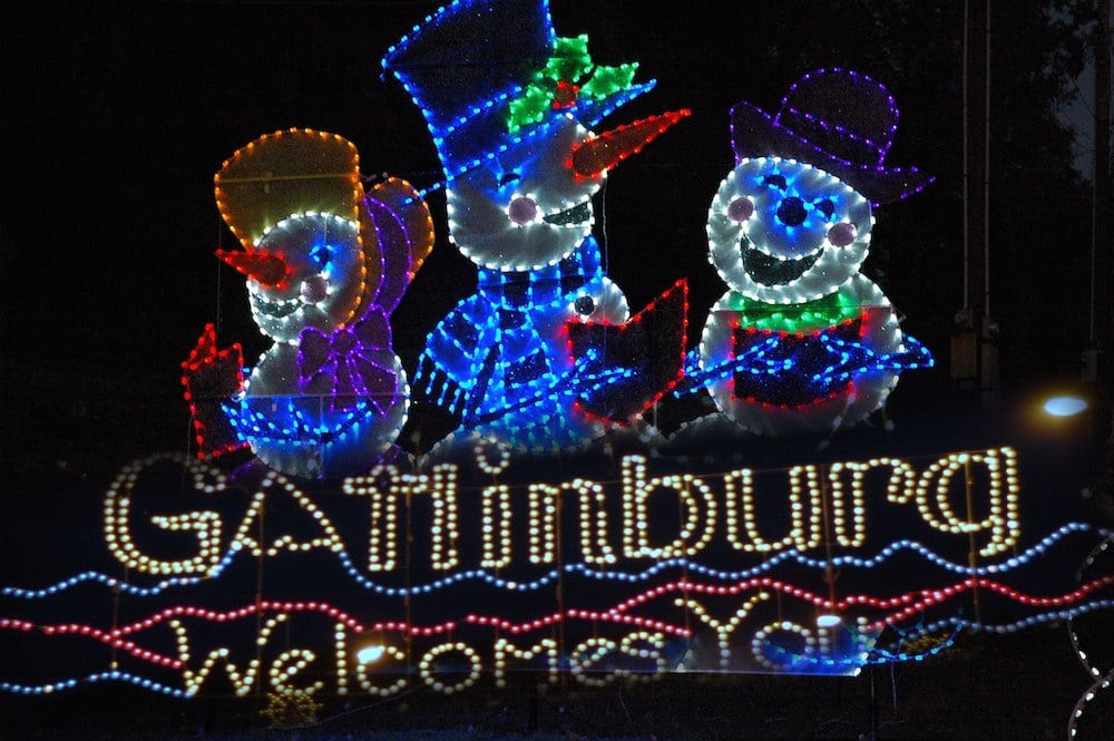 Gatlinburg Winter Magic lights depicting caroling snowmen.