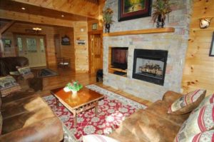 living room in 4 bedroom cabin in gatlinburg