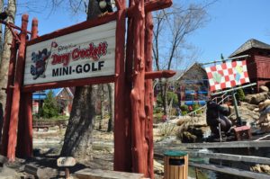 Davy crockett mini golf