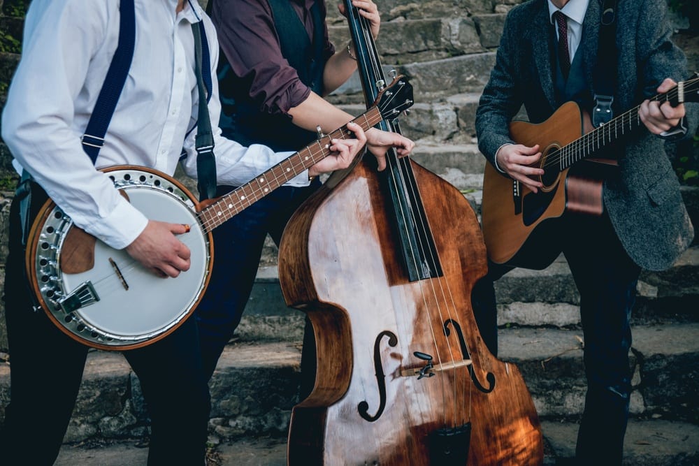 bluegrass band playing instruments