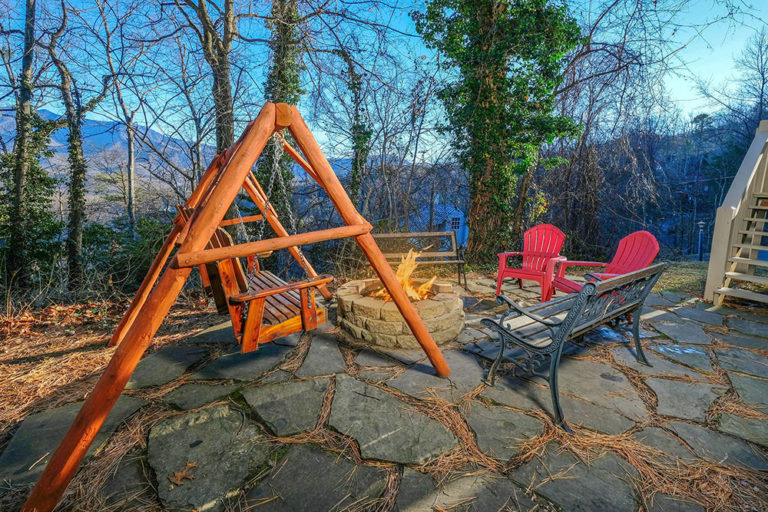 Gatlinburg - Bearfoot Lodge- Exterior
