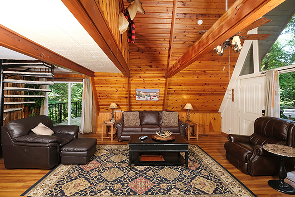 gatlinburg-shepherds-crook-1127-living-4-featured