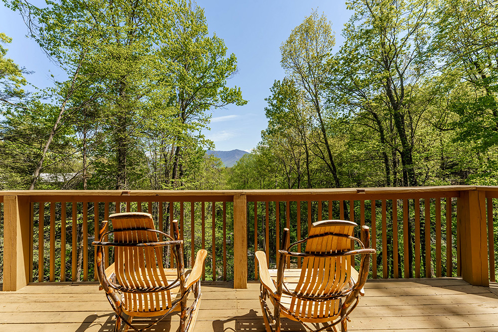 Gatlinburg - Grand Ole Chalet - Featured
