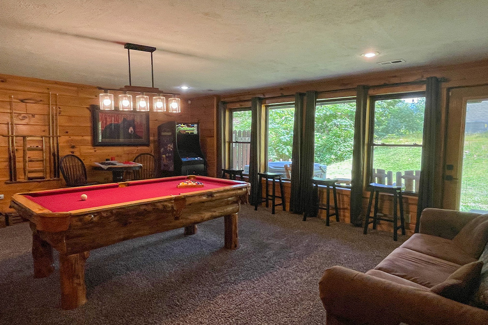 Gatlinburg - Three Bears Lodge - Temp Featured