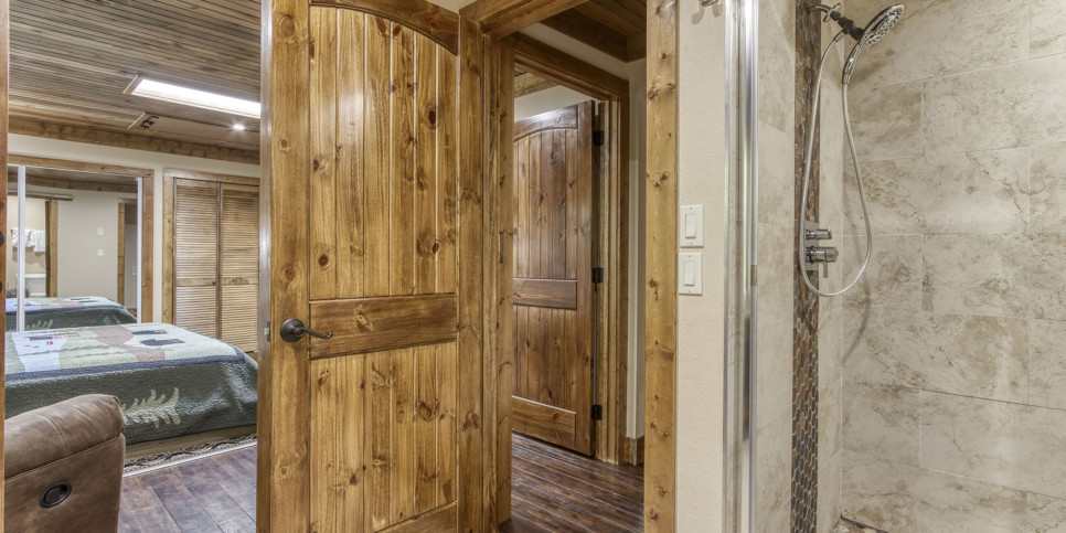 Gatlinburg - Picture Perfect 925 - Bathroom