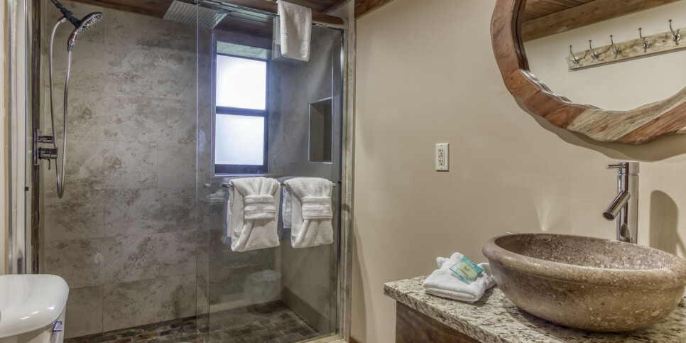 Gatlinburg - Picture Perfect 925 - Bathroom