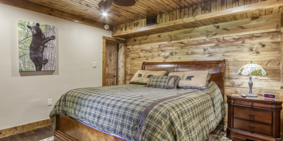 Gatlinburg - Picture Perfect 925 - Bedroom
