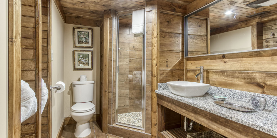 Gatlinburg - Picture Perfect 925 - Bathroom