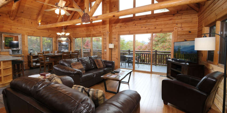 Gatlinburg - Christine's Cabin 1101 - Living Room