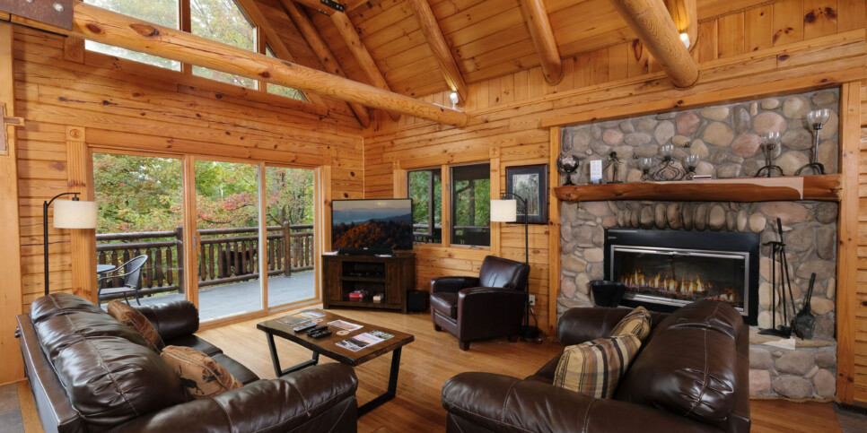 Gatlinburg - Christine's Cabin 1101 - Living Room