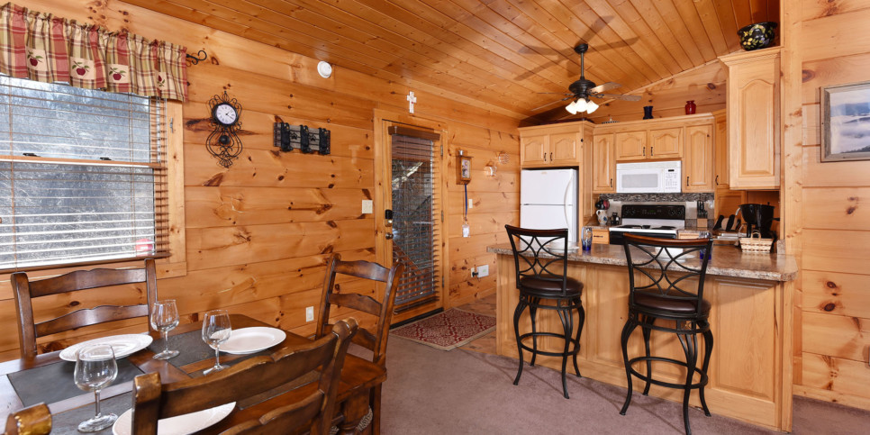 Gatlinburg - A Million Dollar View - Kitchen