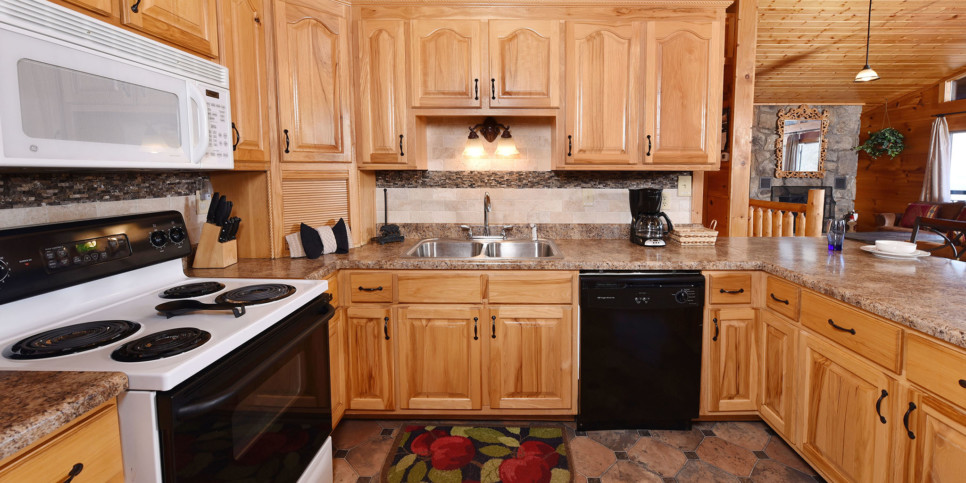Gatlinburg - A Million Dollar View - Kitchen