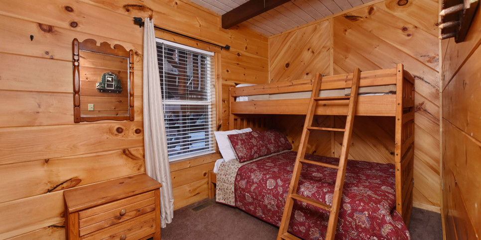 Gatlinburg - A Million Dollar View - Bedroom