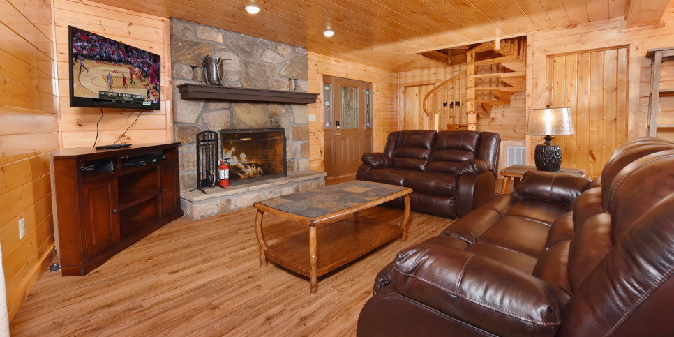 Gatlinburg - Bearfoot Lodge - Living Room