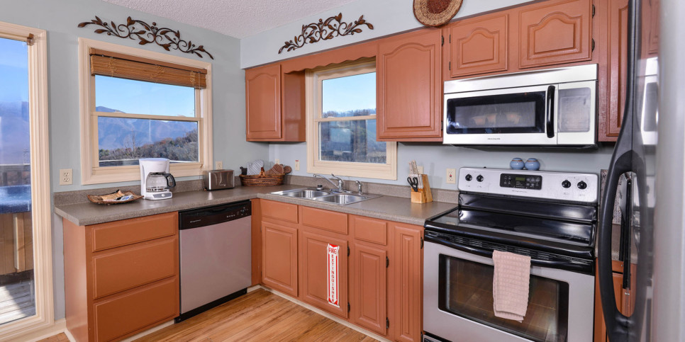 Gatlinburg - Sky High - Kitchen