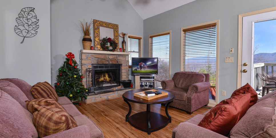 Gatlinburg - Sky High - Living Room