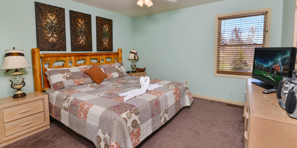 Gatlinburg - Sky High - Bedroom