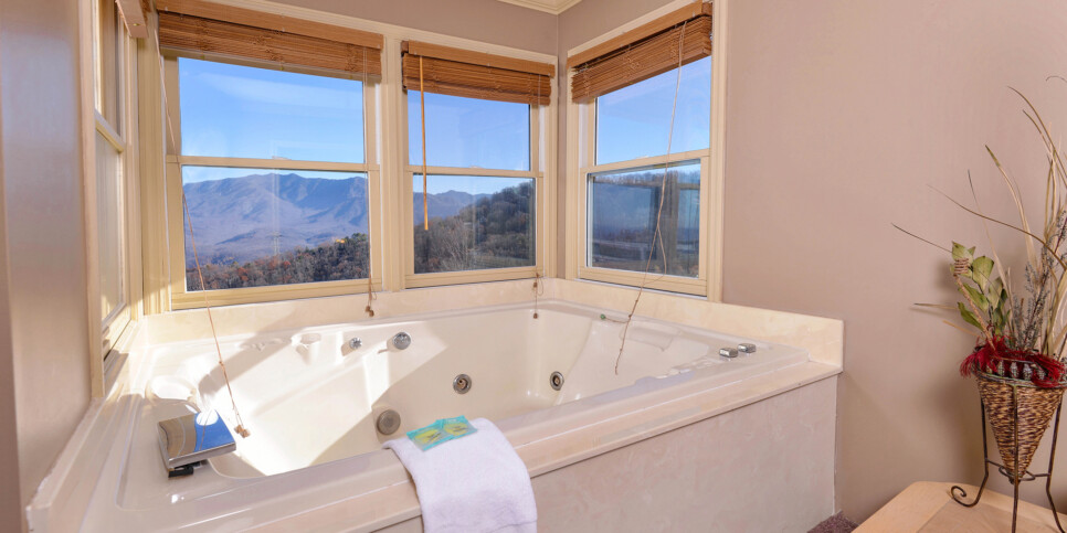 Gatlinburg - Sky High - Bedroom