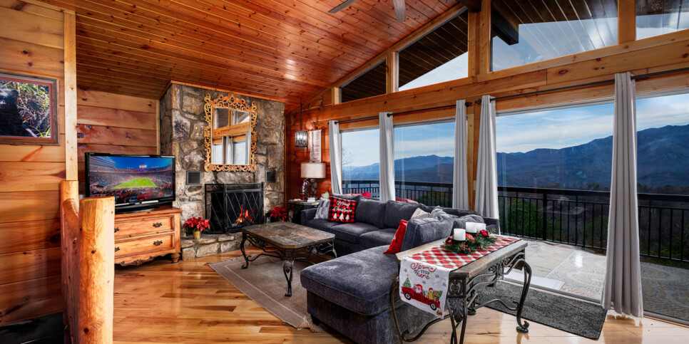 Gatlinburg - A Million Dollar View - living-Room