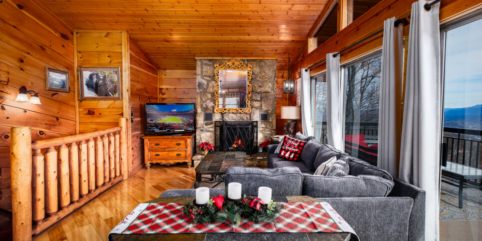 Gatlinburg - A Million Dollar View - living-Room