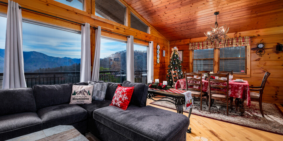 Gatlinburg - A Million Dollar View - living-Room