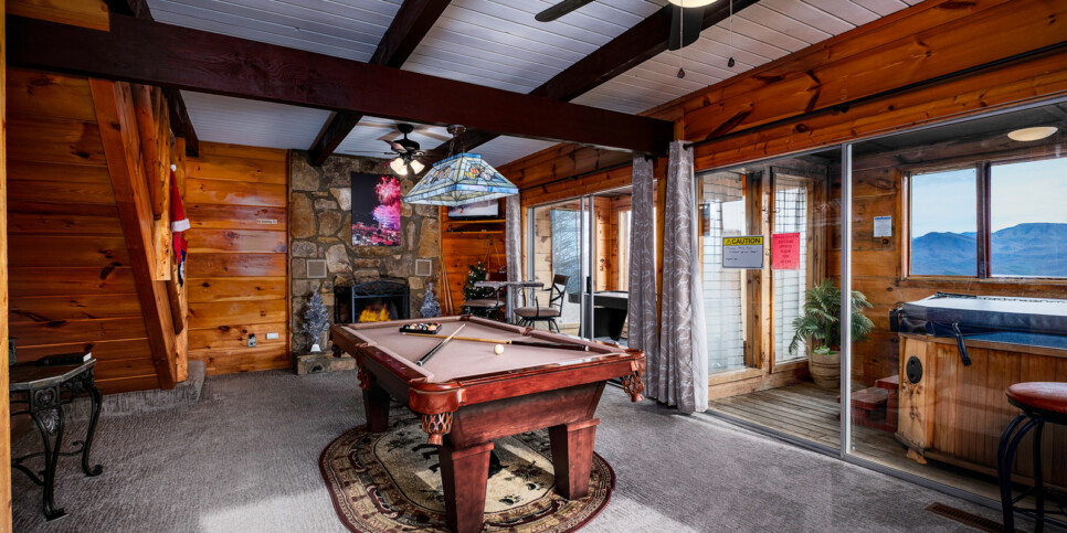 Gatlinburg - A Million Dollar View - Rec-Room