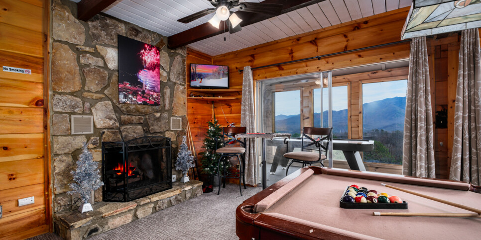 Gatlinburg - A Million Dollar View - Rec-Room