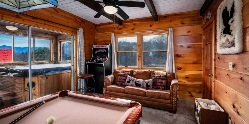 Gatlinburg - A Million Dollar View - Rec-Room