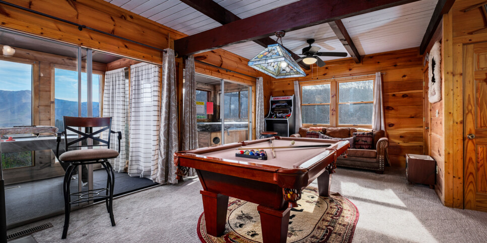 Gatlinburg - A Million Dollar View - Rec-Room