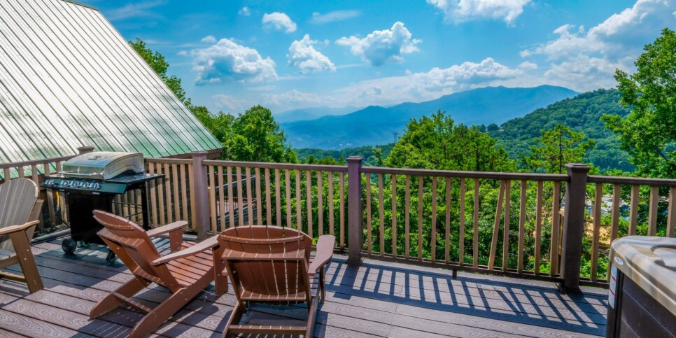 Chalet Village Cabin - Eagle's Nest - Exterior