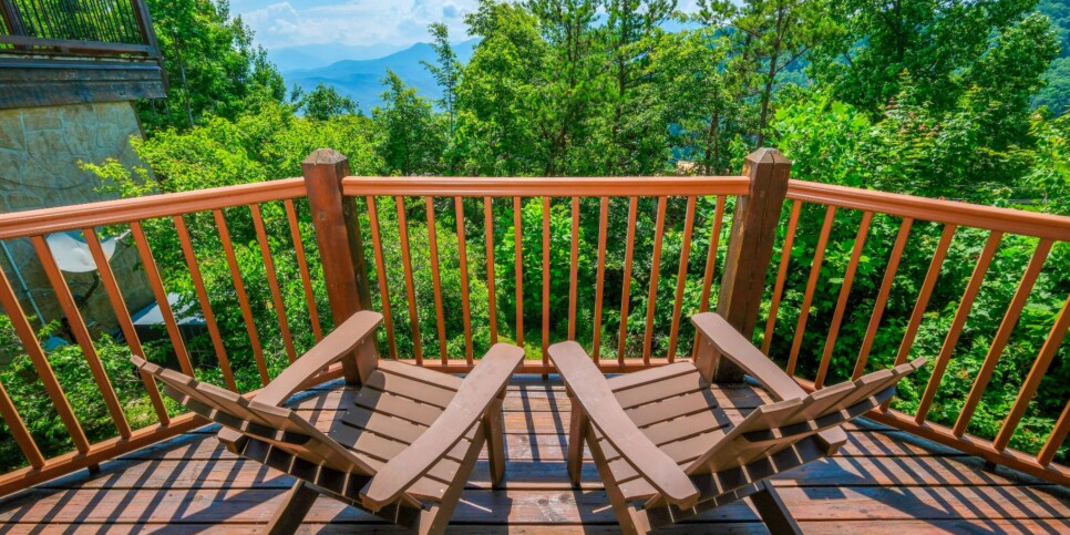 Chalet Village Cabin - Eagle's Nest - Exterior