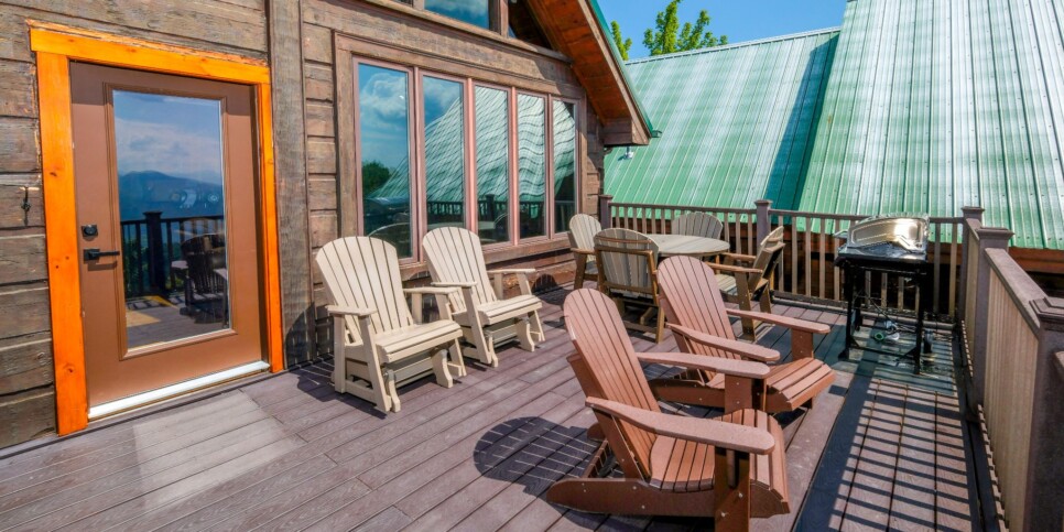 Chalet Village Cabin - Eagle's Nest - Exterior