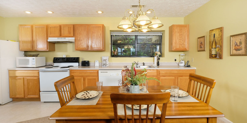 Gatlinburg - Among the Clouds - Kitchen