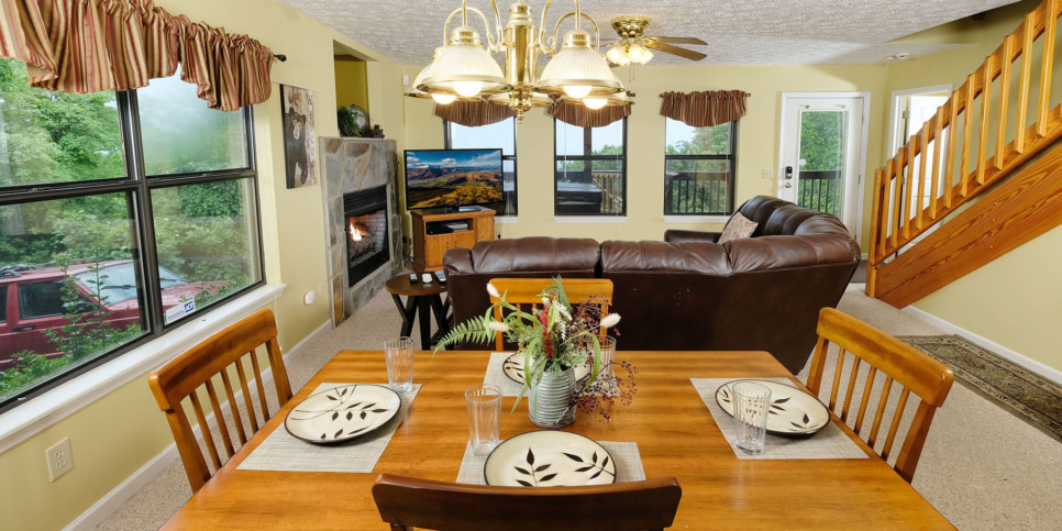 Gatlinburg - Among the Clouds - Kitchen