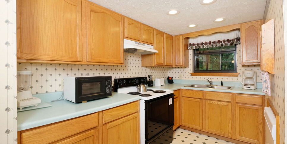 Gatlinburg - Bear Hugs 1126 - Kitchen