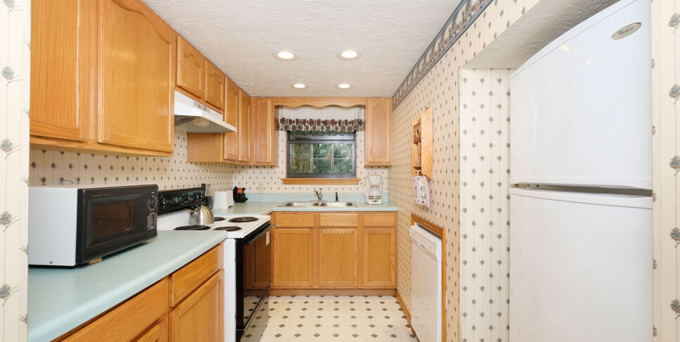 Gatlinburg - Bear Hugs 1126 - Kitchen