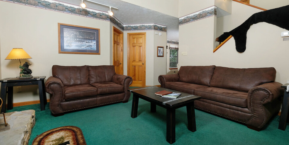 Gatlinburg - Bear Hugs 1126 - Living Room