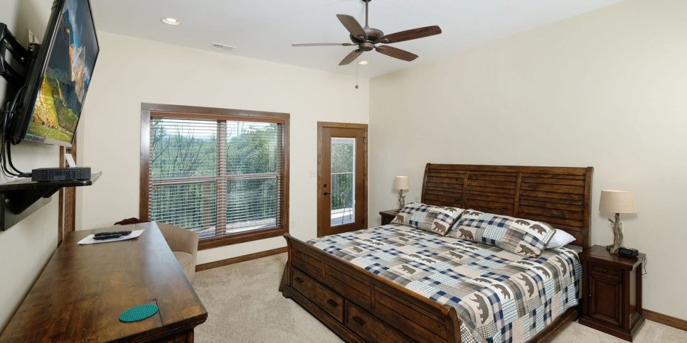 Gatlinburg - Bear Watch 1011 - Bedroom