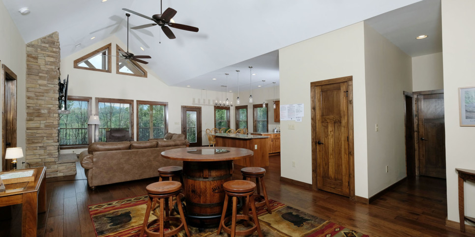 Gatlinburg - Bear Watch 1011 - Kitchen