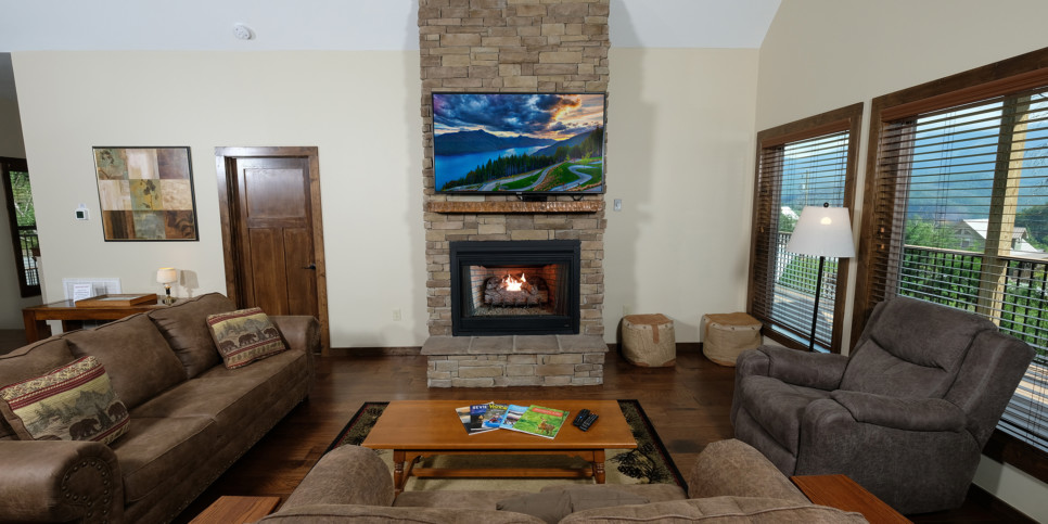 Gatlinburg - Bear Watch 1011 - Living Room