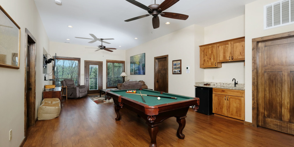 Gatlinburg - Bear Watch 1011 - Rec Room