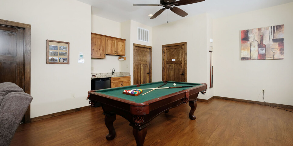 Gatlinburg - Bear Watch 1011 - Rec Room