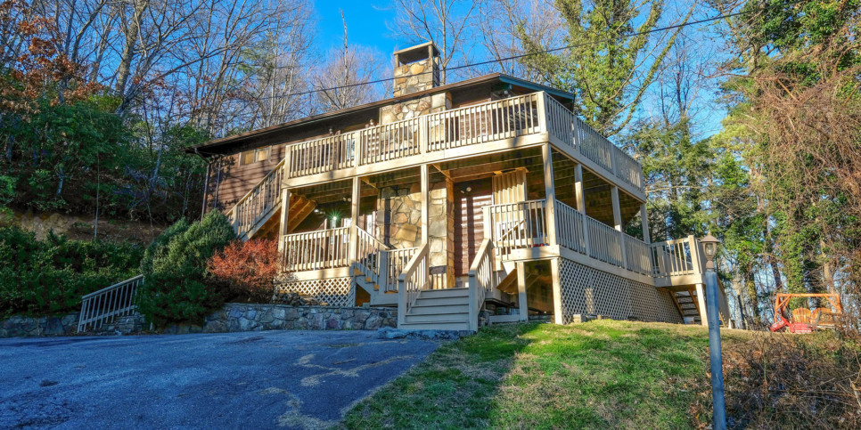 Gatlinburg - Bearfoot Lodge - Exterior