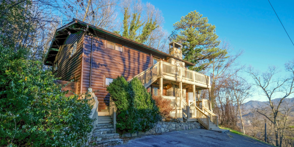 Gatlinburg - Bearfoot Lodge - Exterior