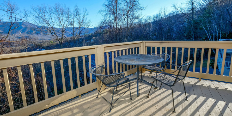 Gatlinburg - Bearfoot Lodge - Exterior