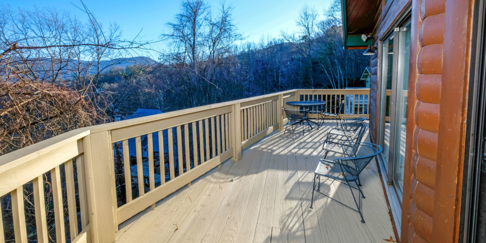 Gatlinburg - Bearfoot Lodge - Exterior