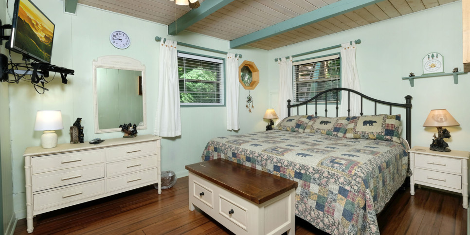 Gatlinburg - Cozy Bear 856 - Bedroom