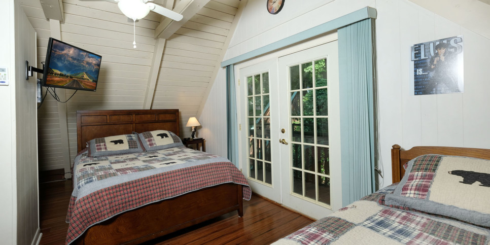 Gatlinburg - Cozy Bear 856 - Bedroom