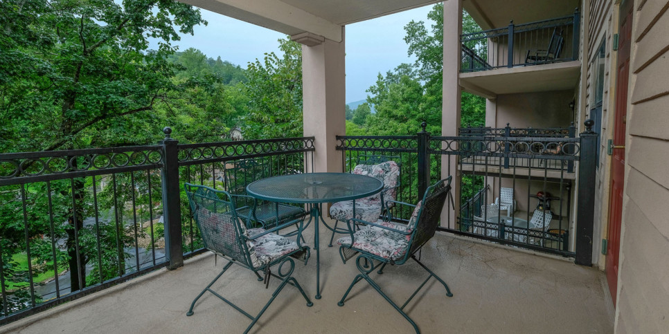 Gatlinburg - Creek View GH403 - Exterior