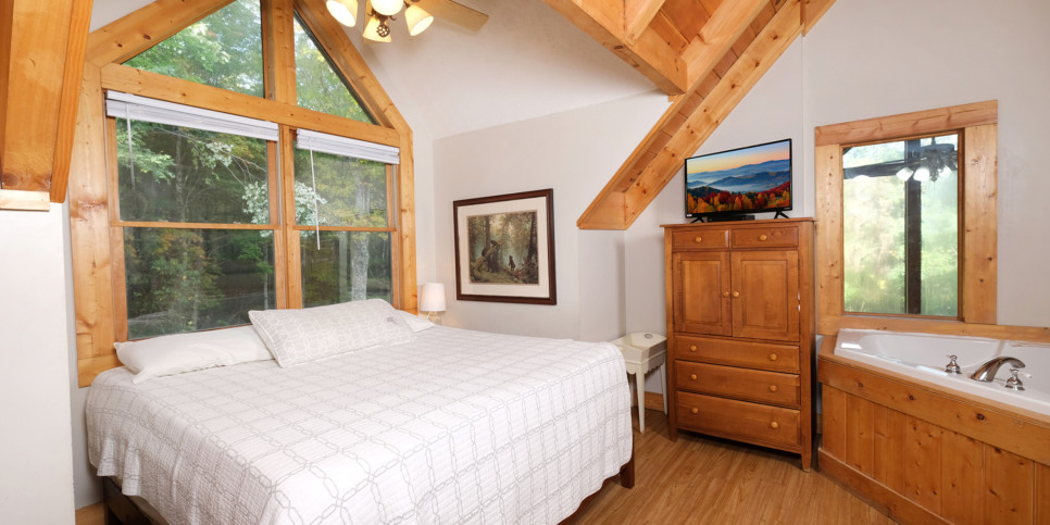 Gatlinburg - Gigi's Getaway - Bedroom